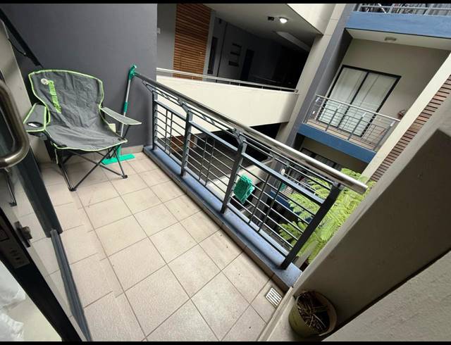 1 BEDROOM APARTMENT FOR SALE IN UMHLANGA RIDGE